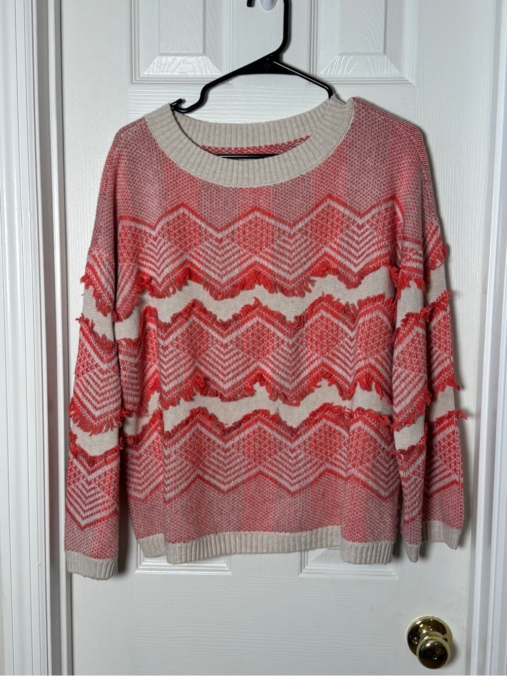 LOFT Coral & Cream Chevron Fringe Crewneck Sweater Size large